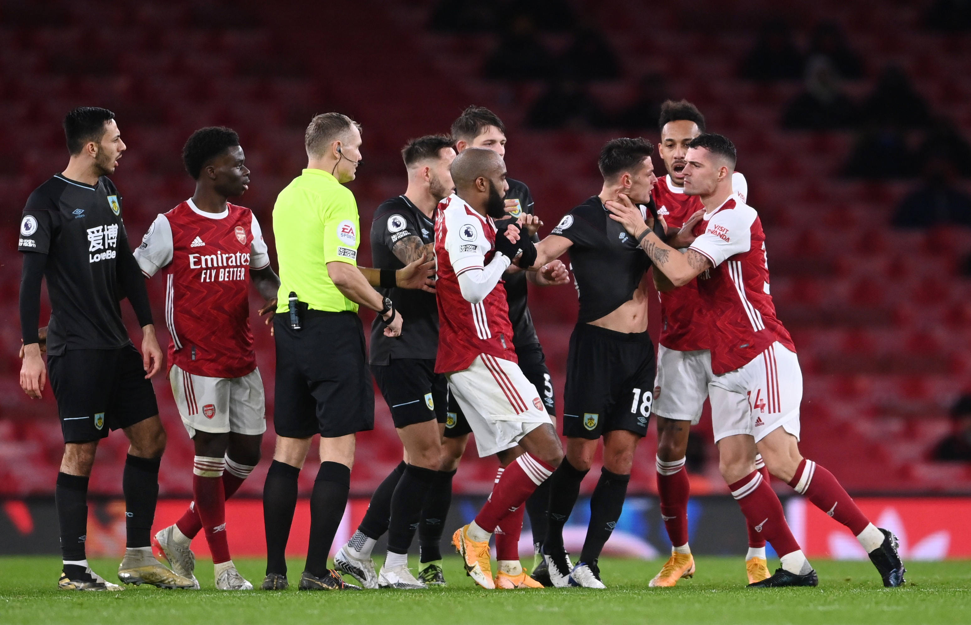 他全场送出 他全场送出