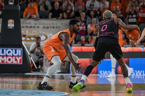 来吸引年轻 来吸引年轻