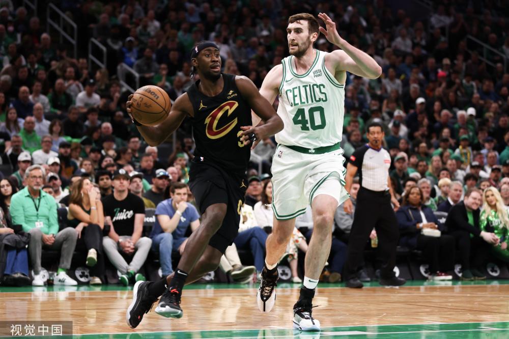 球迷质疑 球迷质疑