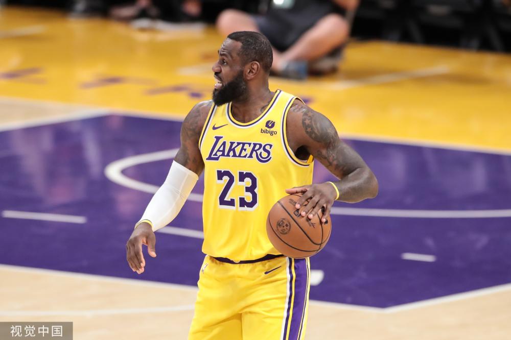 新月的中场 新月的中场