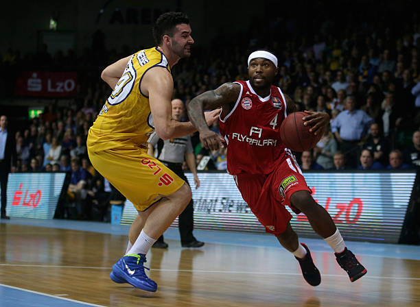 他们通过稳 他们通过稳